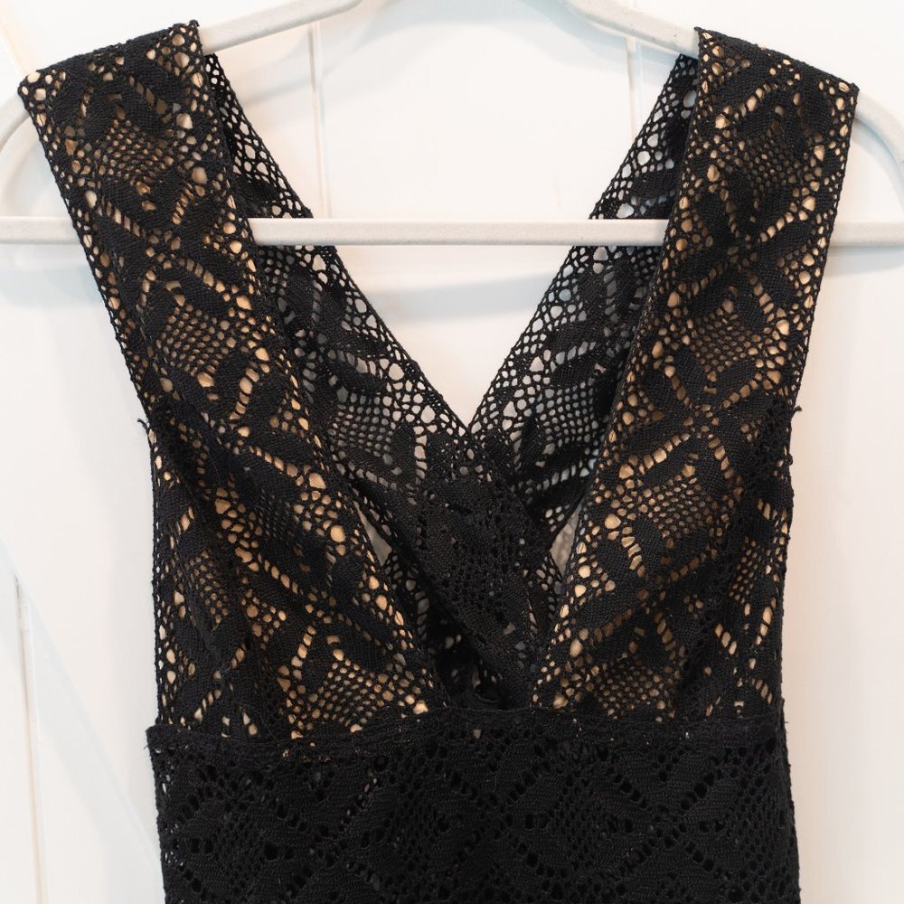 Beaded Black Ingwa Melero Cross Strap Cocktail Dress - Picture 5 of 9